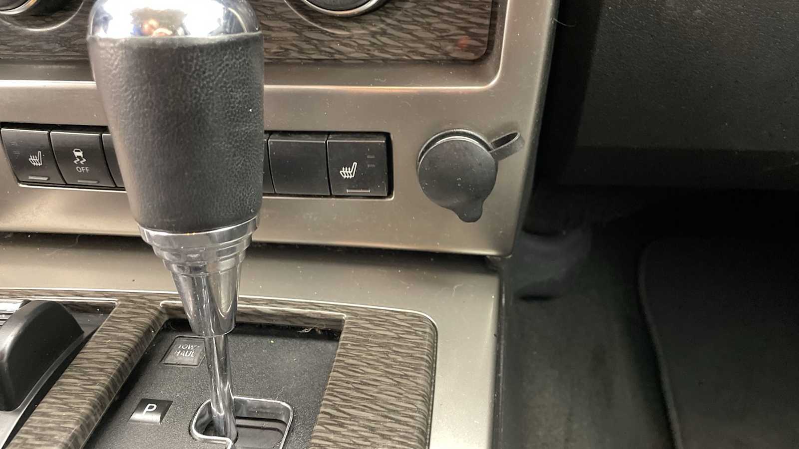 Thumbnail: 2012 Jeep Liberty - 19