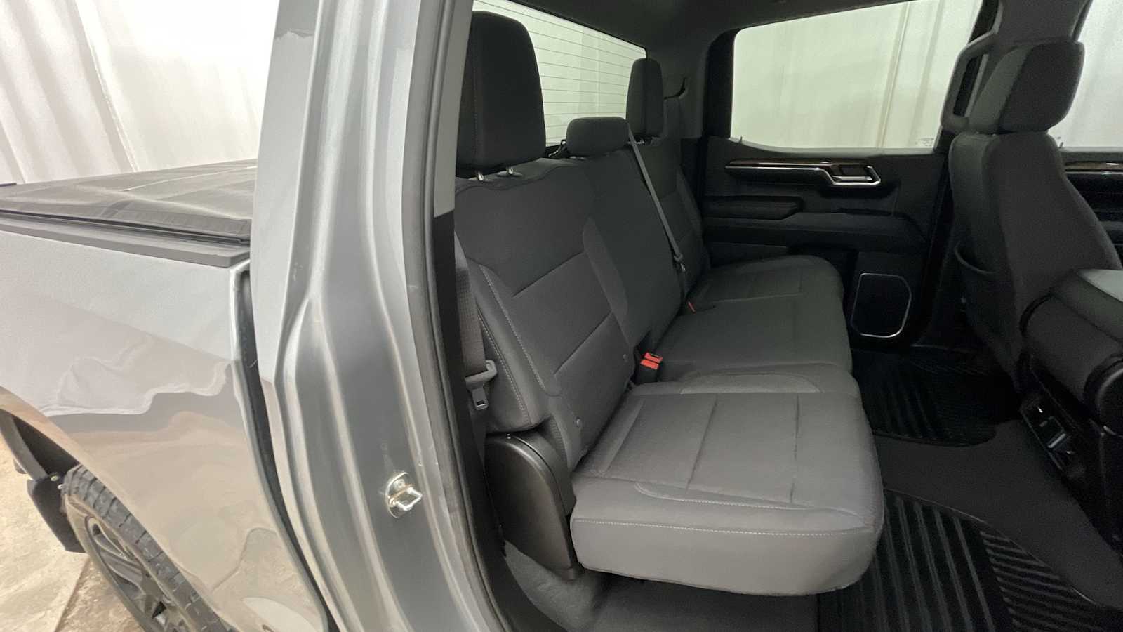 Thumbnail: 2024 Chevrolet Silverado 1500 - 10