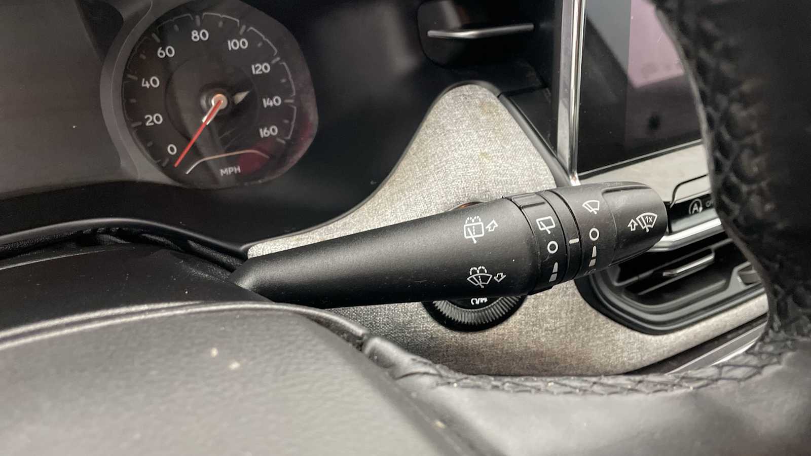 Thumbnail: 2022 Jeep Compass - 14