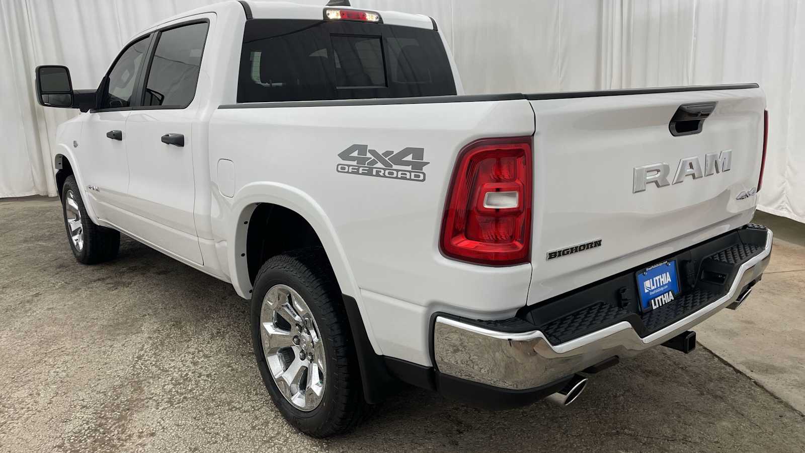 Thumbnail: 2026 RAM 1500 - 32