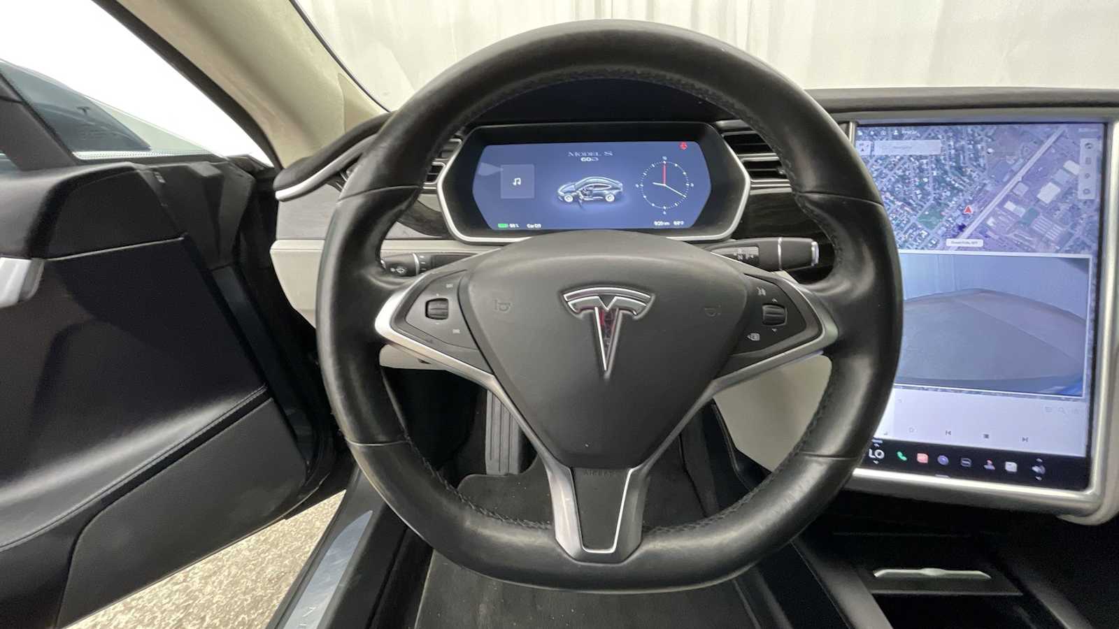 Thumbnail: 2016 Tesla Model S - 14