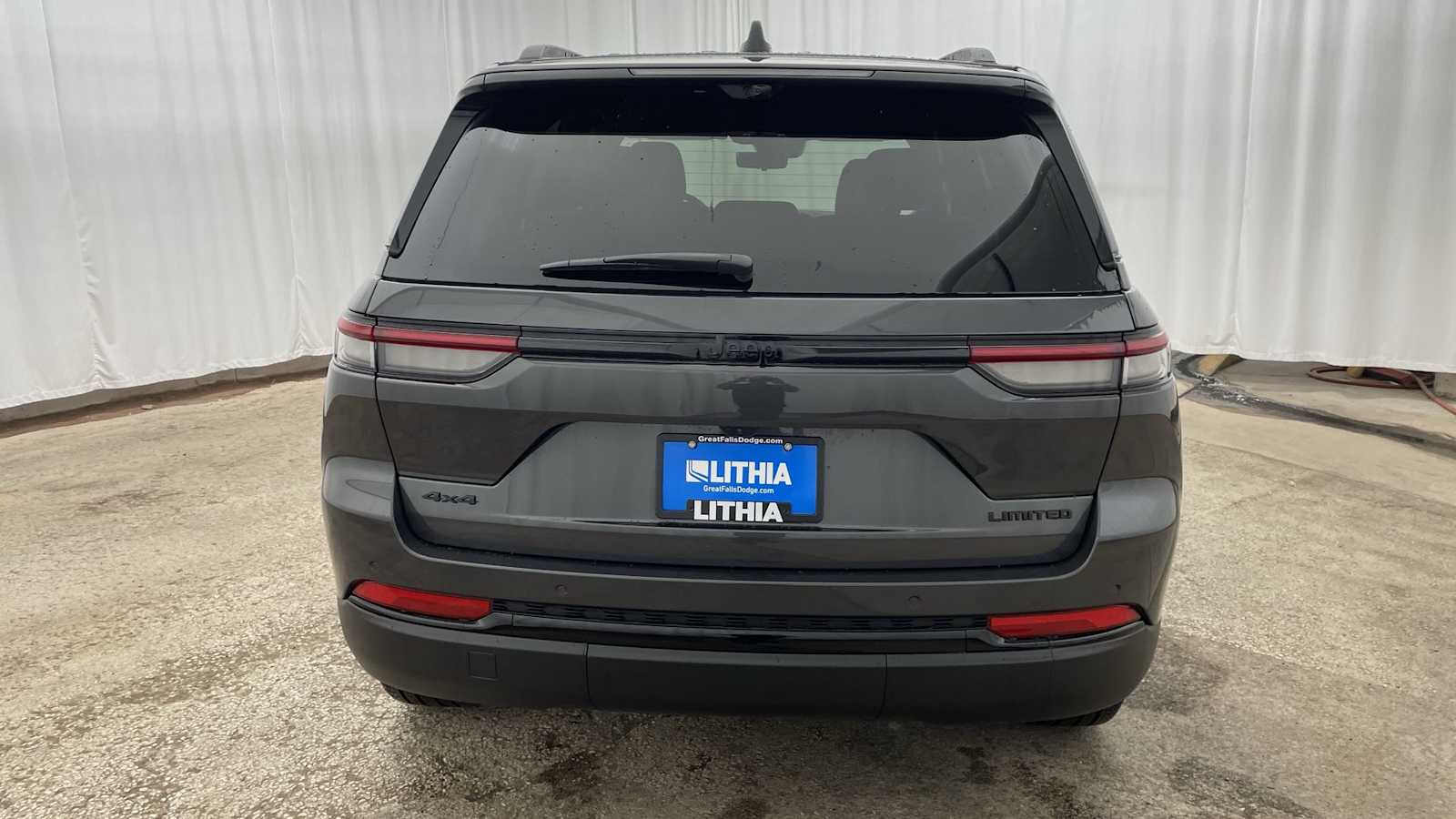 Thumbnail: 2025 Jeep Grand Cherokee - 36