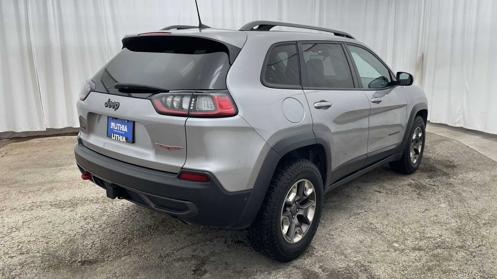 Thumbnail: 2019 Jeep Cherokee - 37