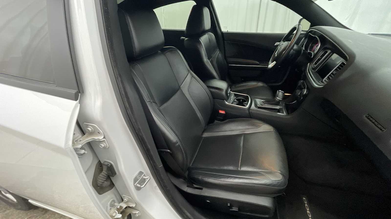 Thumbnail: 2015 Dodge Charger - 12