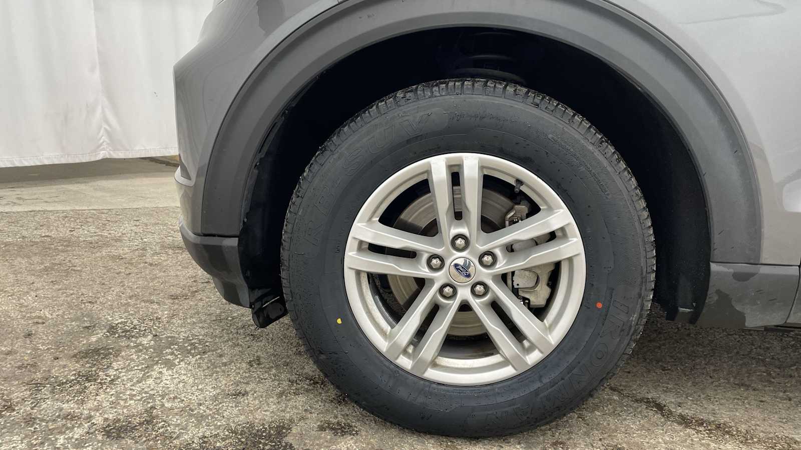 Thumbnail: 2022 Ford Explorer - 40