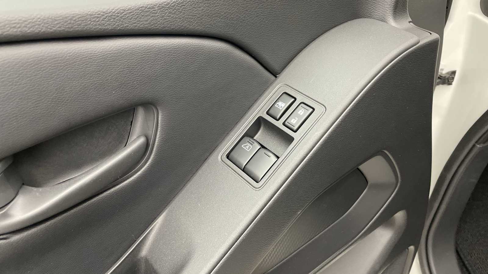 Thumbnail: 2025 Nissan Frontier - 6