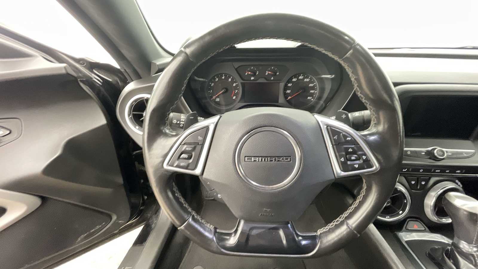 Thumbnail: 2019 Chevrolet Camaro - 11