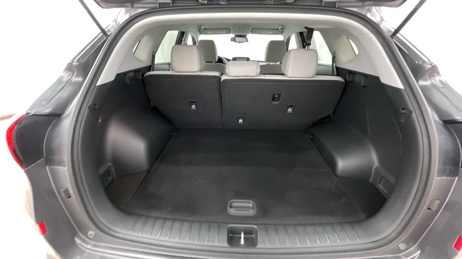 Thumbnail: 2020 Hyundai Tucson - 29