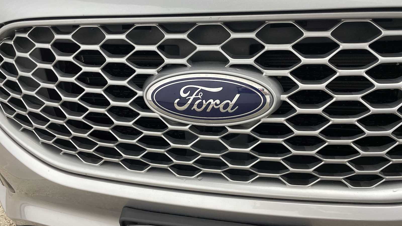 Thumbnail: 2024 Ford Edge - 36