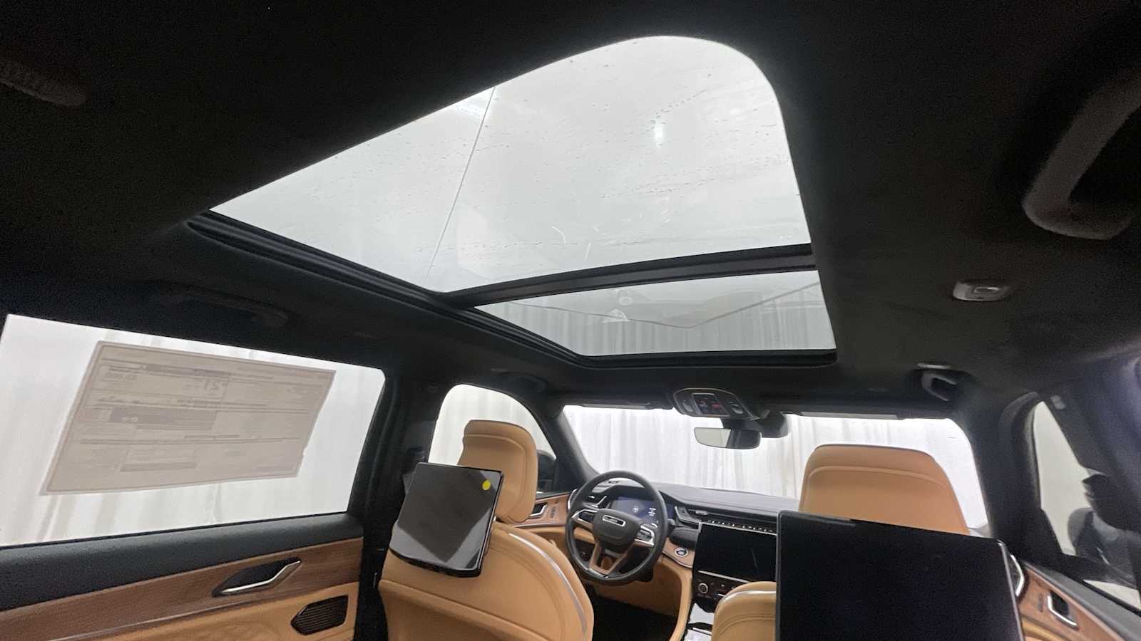 Thumbnail: 2025 Jeep Grand Cherokee - 13