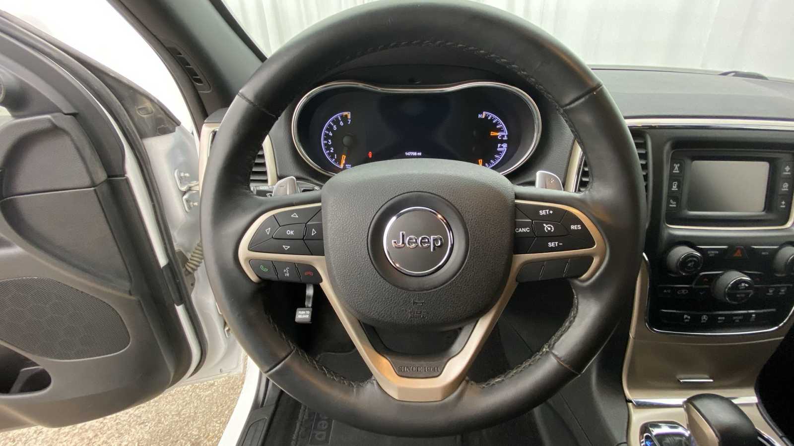 Thumbnail: 2017 Jeep Grand Cherokee - 30
