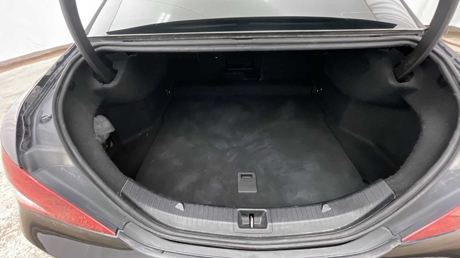 Thumbnail: 2018 Mercedes-Benz CLA - 26