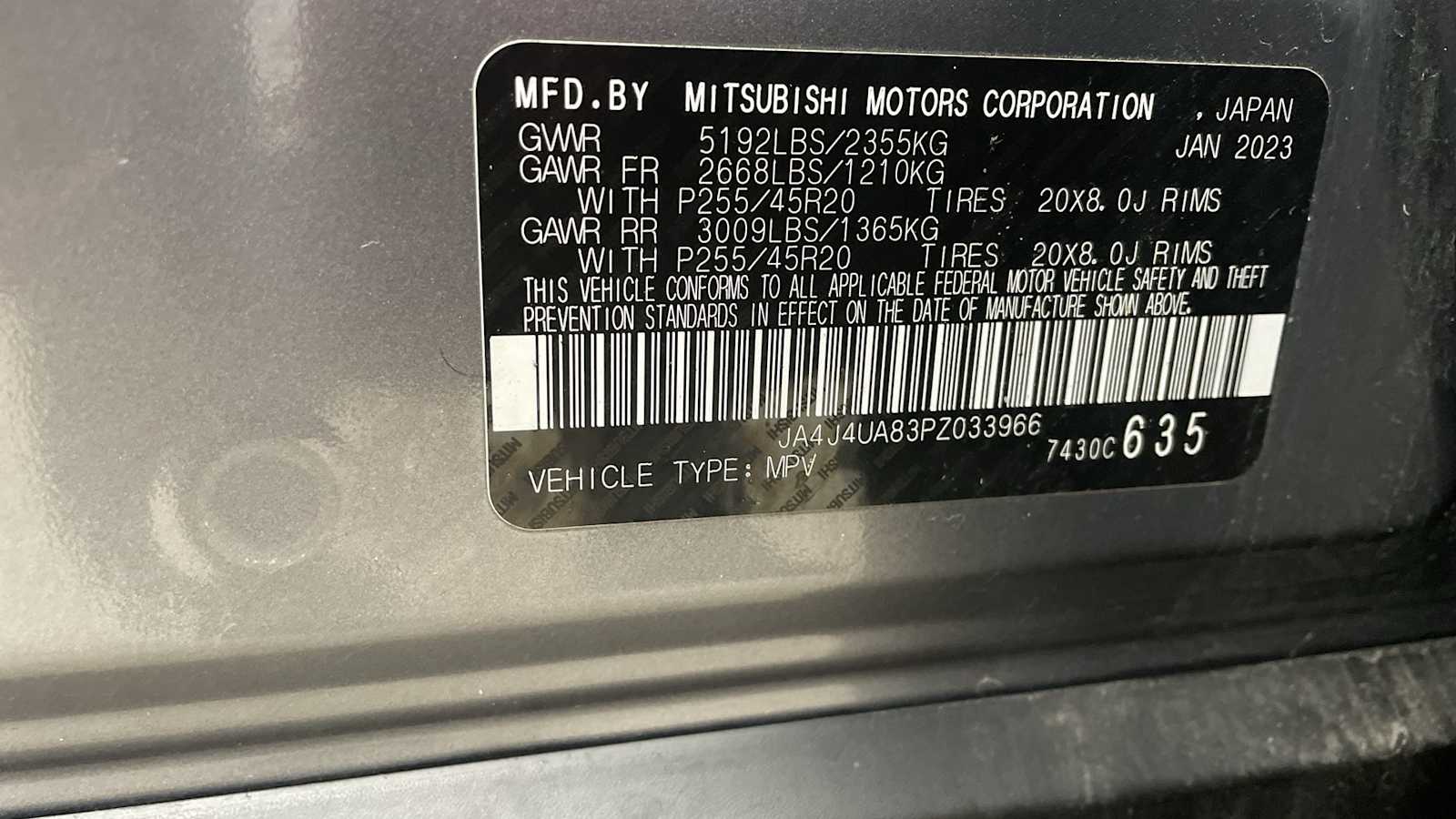 Thumbnail: 2023 Mitsubishi Outlander - 28