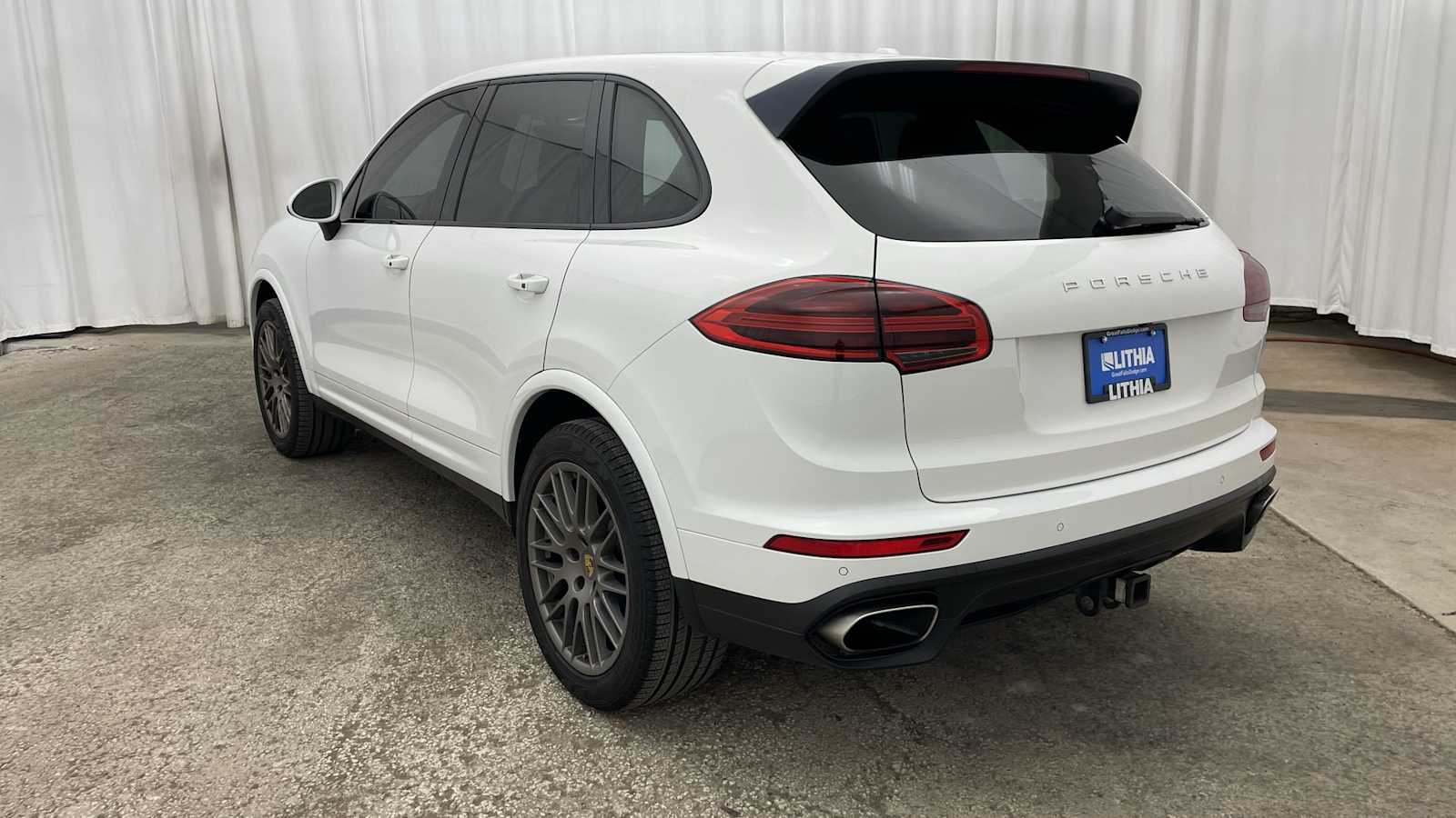 Thumbnail: 2018 Porsche Cayenne - 33