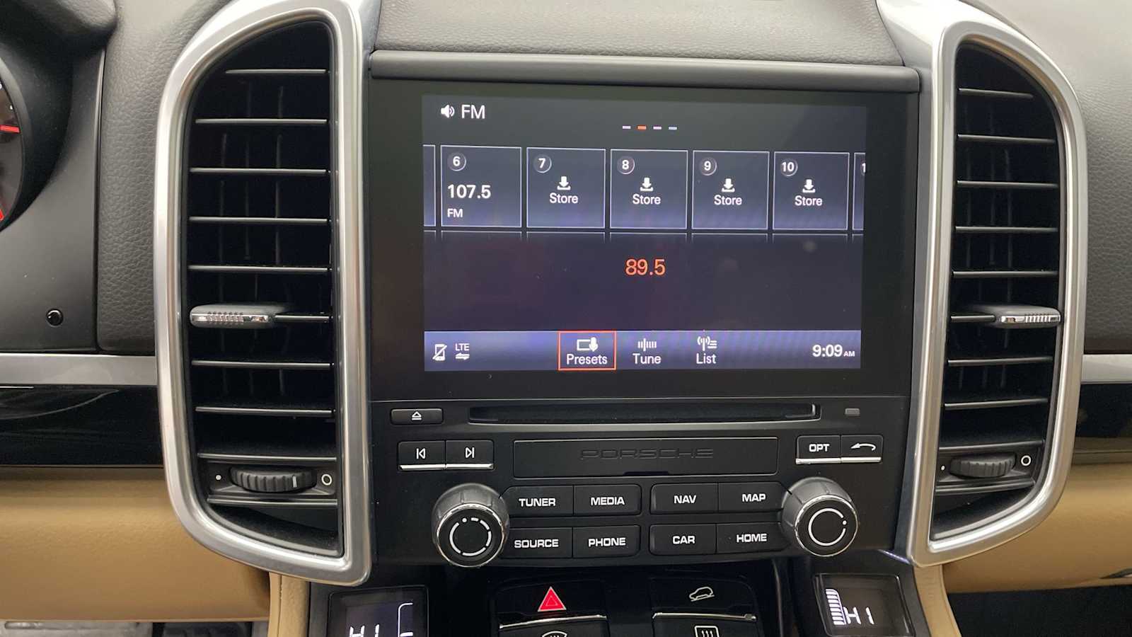 Thumbnail: 2018 Porsche Cayenne - 20