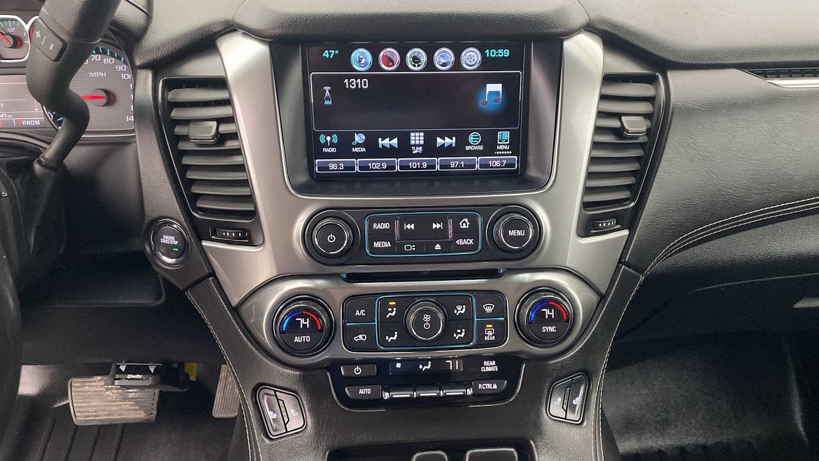 Thumbnail: 2016 Chevrolet Tahoe - 18