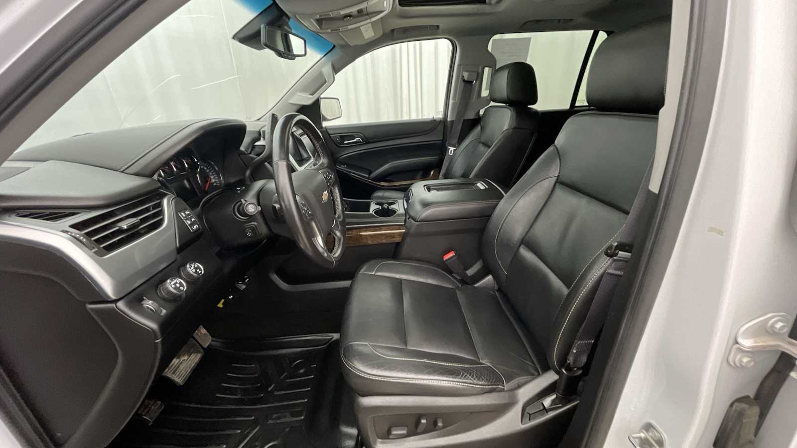 Thumbnail: 2016 Chevrolet Tahoe - 6