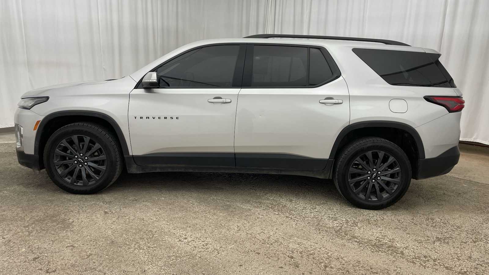 Thumbnail: 2022 Chevrolet Traverse - 31