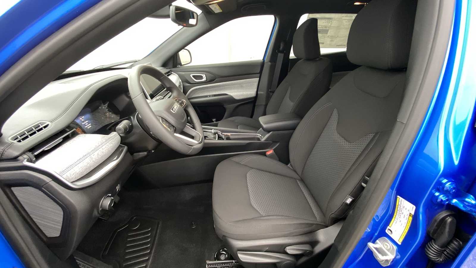 Thumbnail: 2025 Jeep Compass - 5