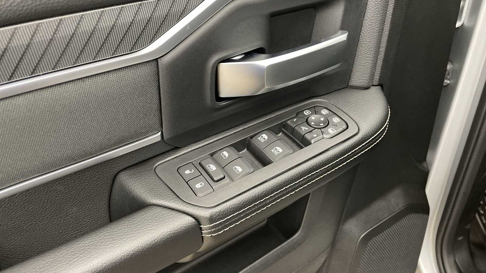 Thumbnail: 2026 RAM 3500 - 7