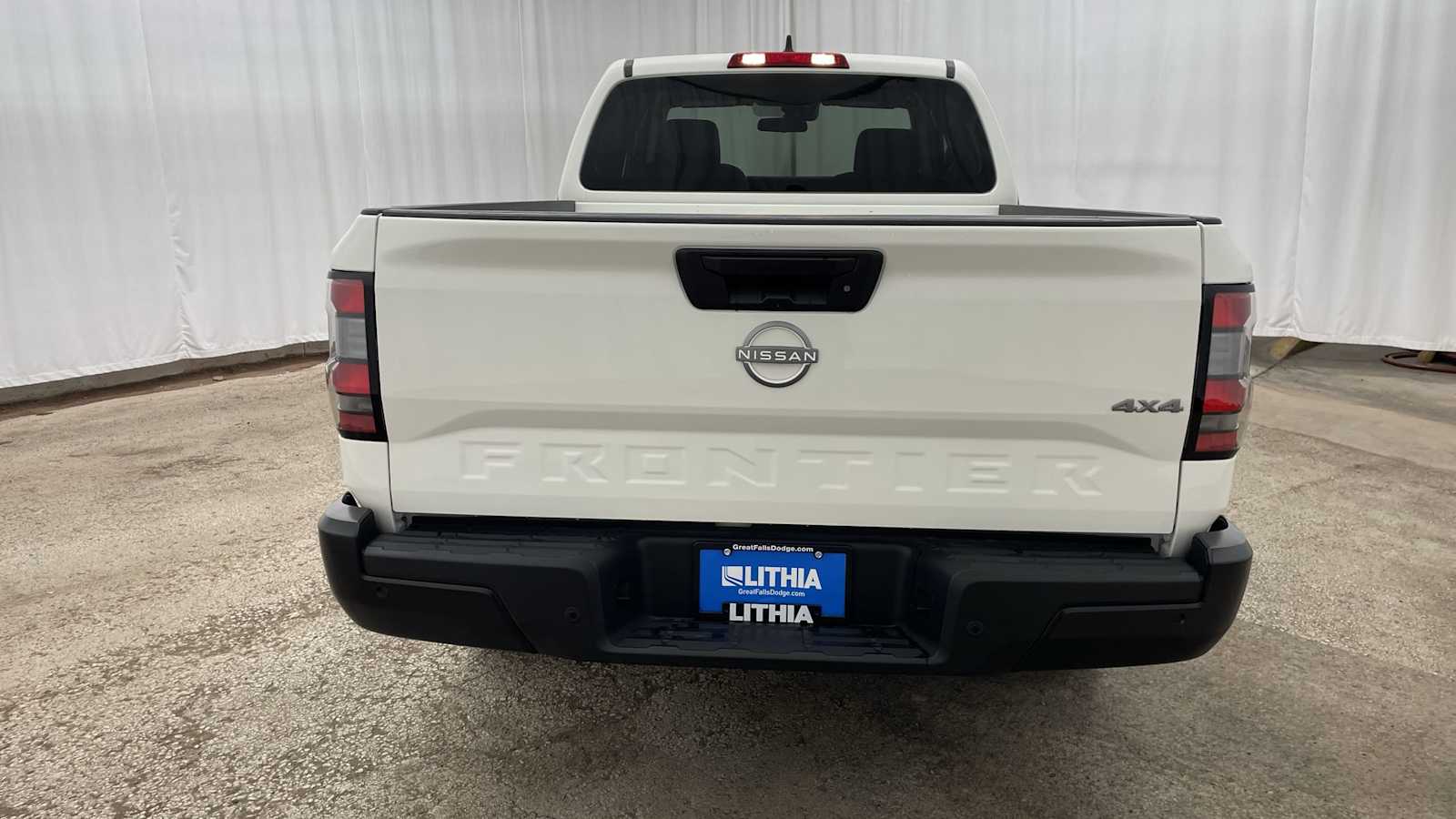 Thumbnail: 2025 Nissan Frontier - 28