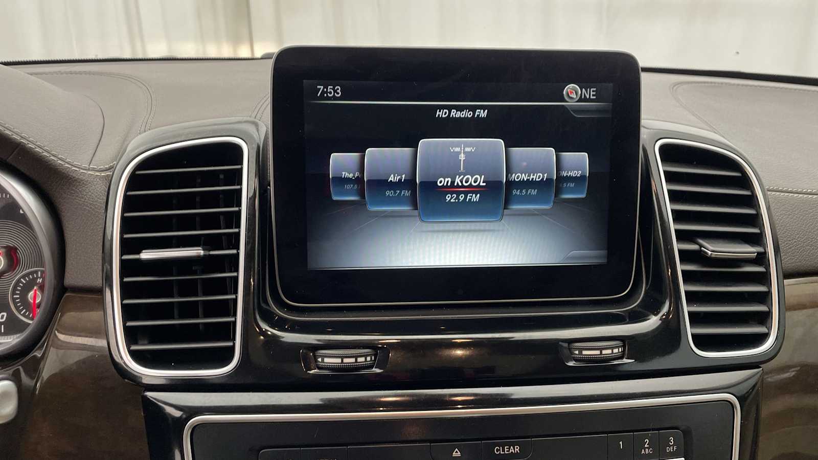 Thumbnail: 2017 Mercedes-Benz GLS - 20