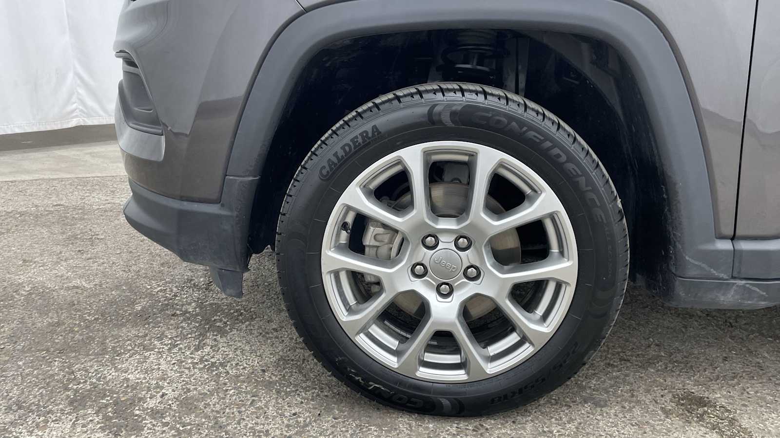 Thumbnail: 2022 Jeep Compass - 40