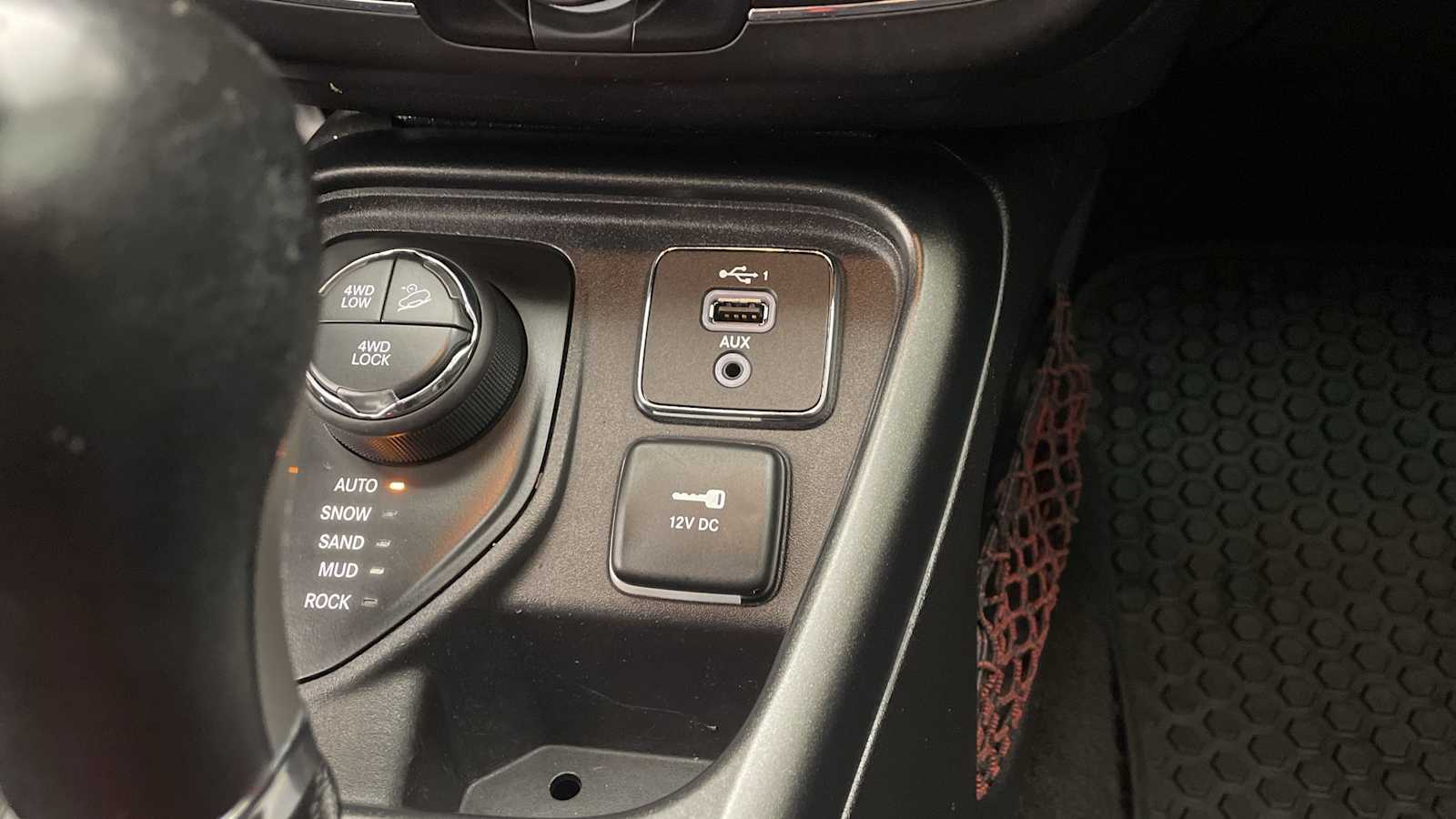 Thumbnail: 2019 Jeep Compass - 18