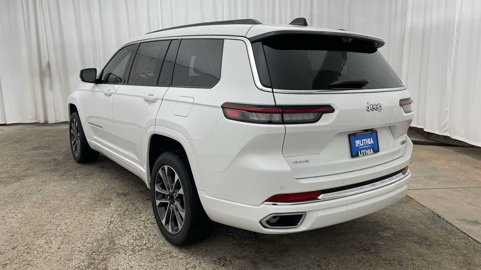 Thumbnail: 2025 Jeep Grand Cherokee - 37