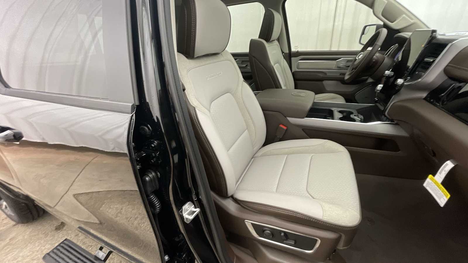 Thumbnail: 2026 RAM 1500 - 13