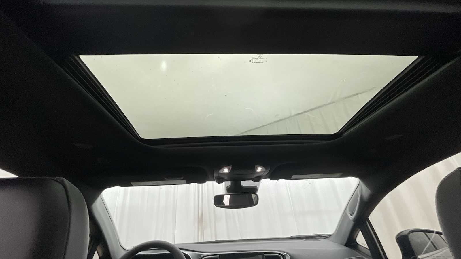 Thumbnail: 2026 Chrysler Pacifica - 9