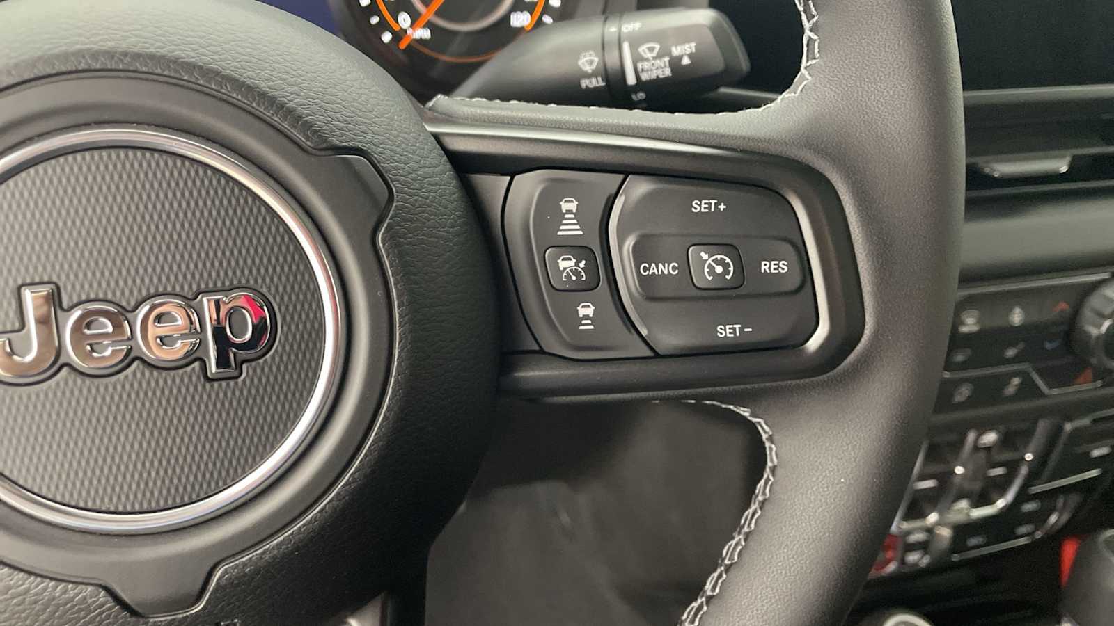 Thumbnail: 2026 Jeep Gladiator - 14