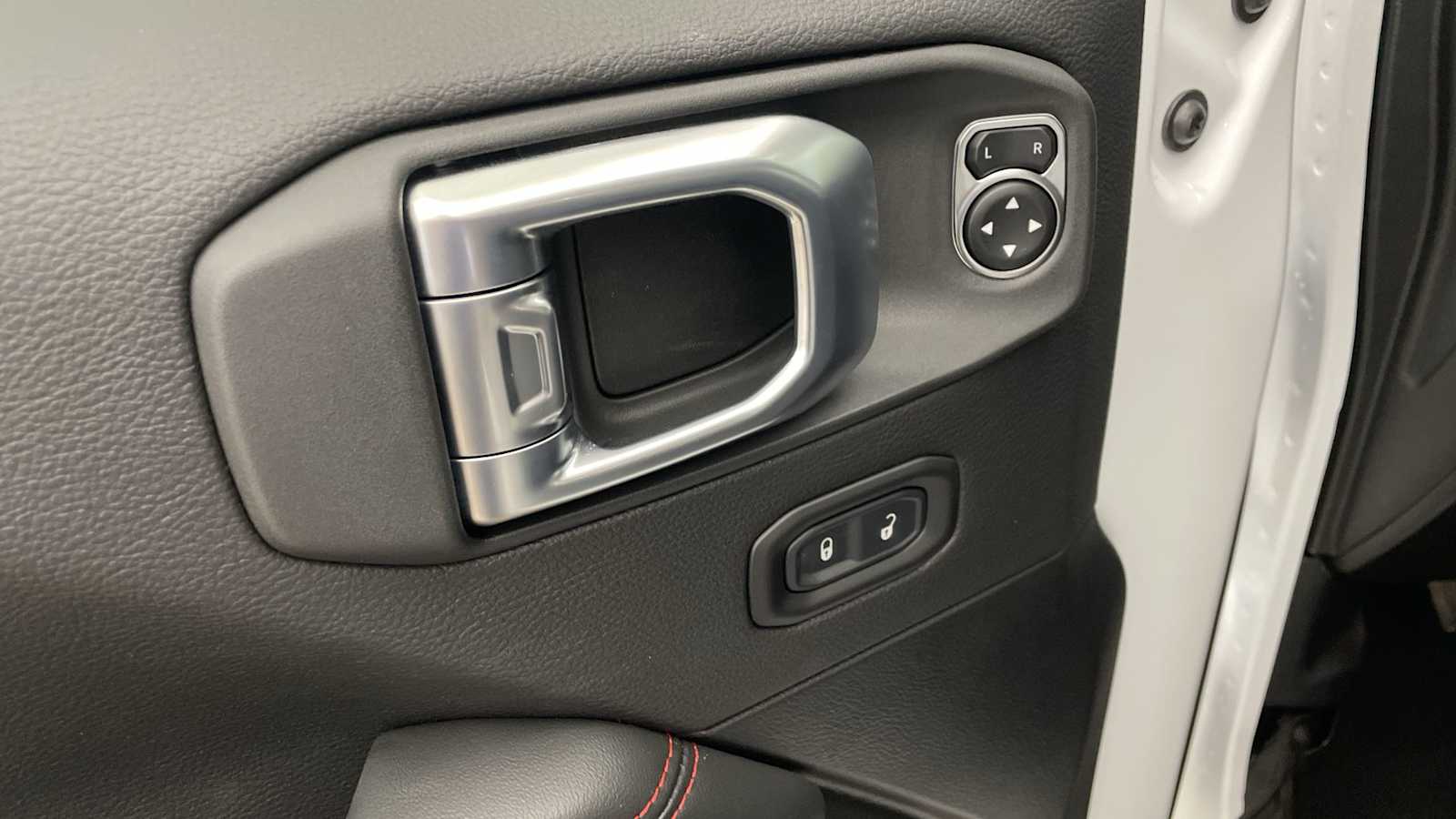 Thumbnail: 2026 Jeep Gladiator - 7