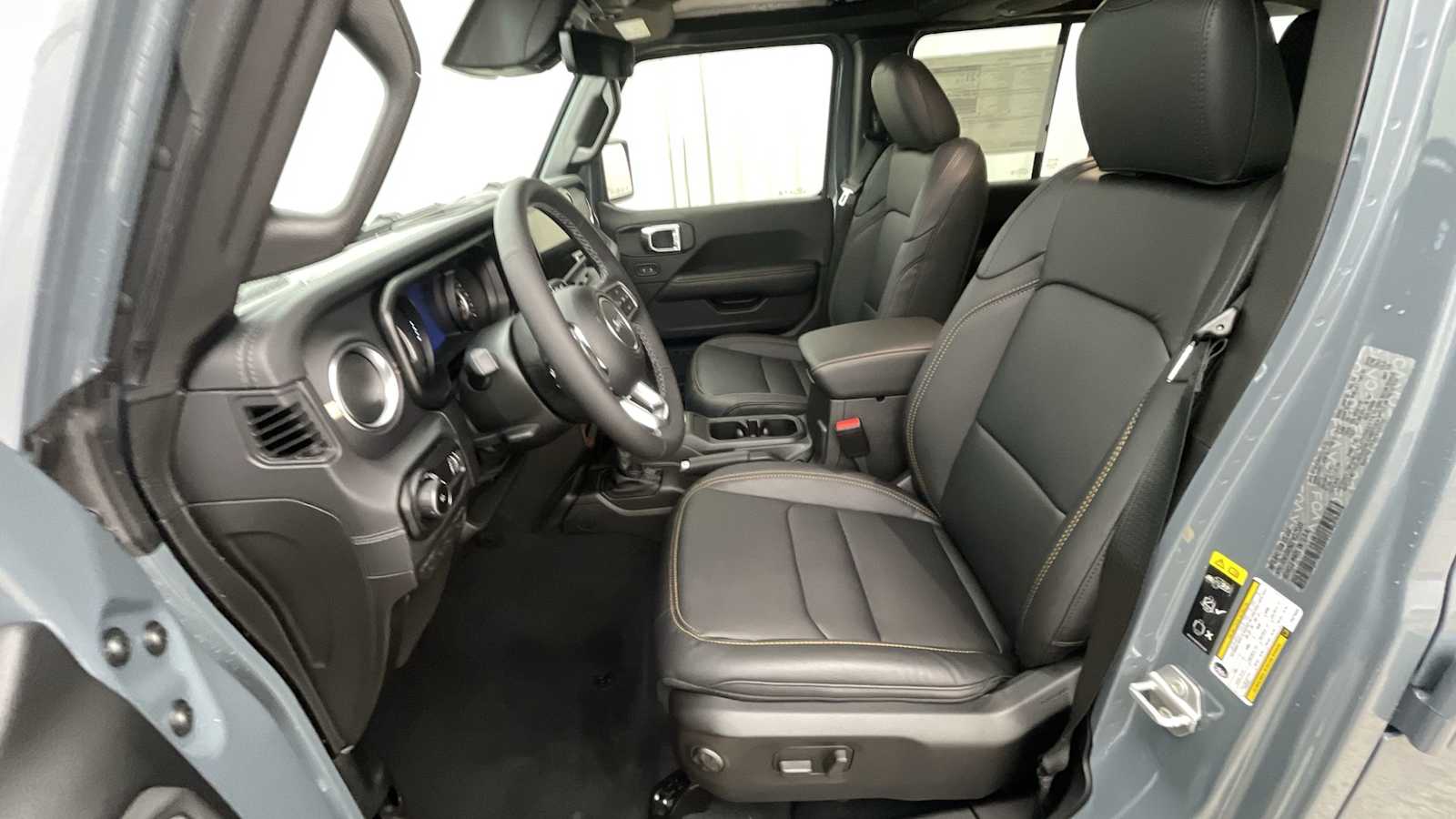 Thumbnail: 2026 Jeep Wrangler - 6