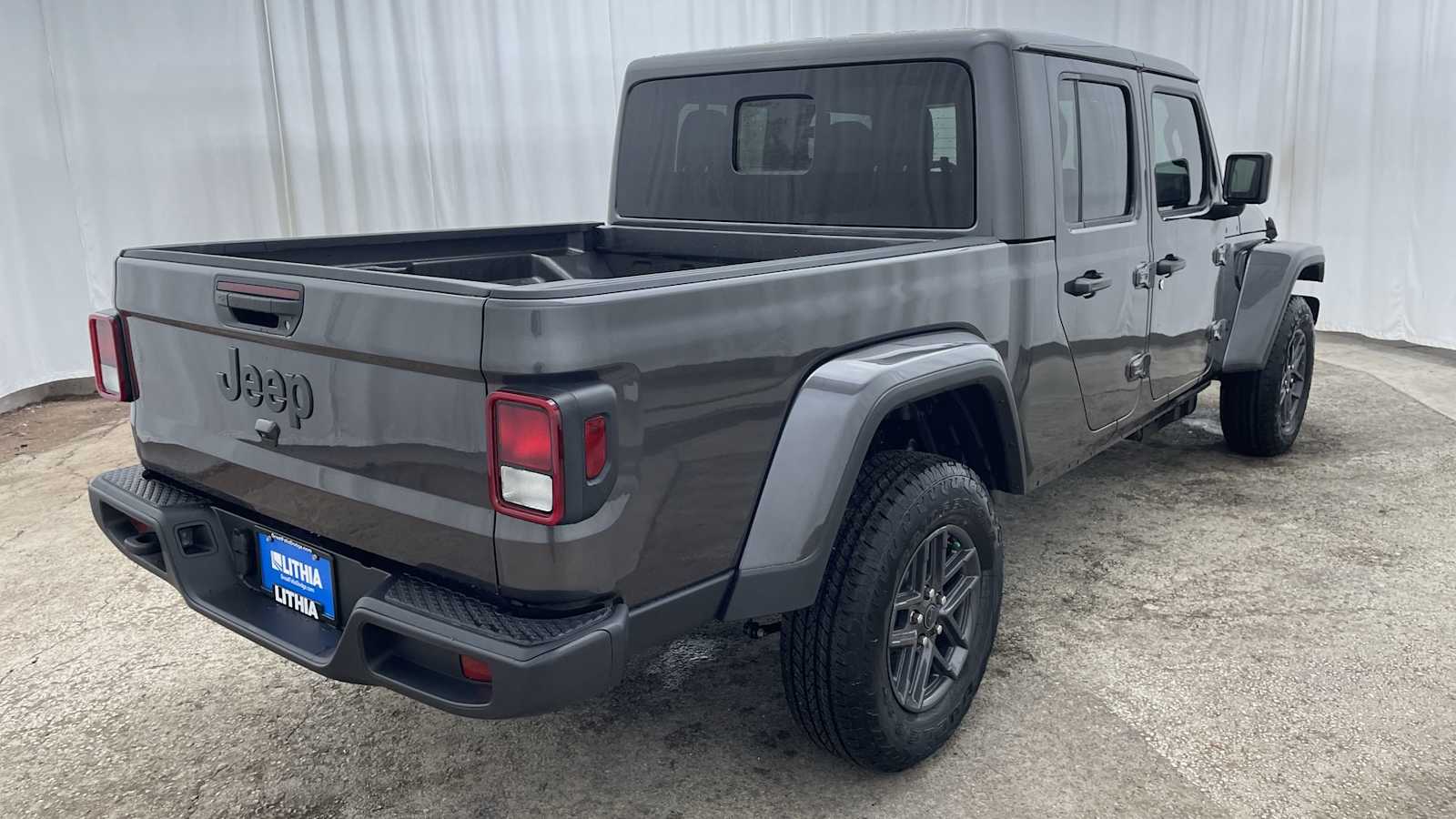 Thumbnail: 2026 Jeep Gladiator - 33