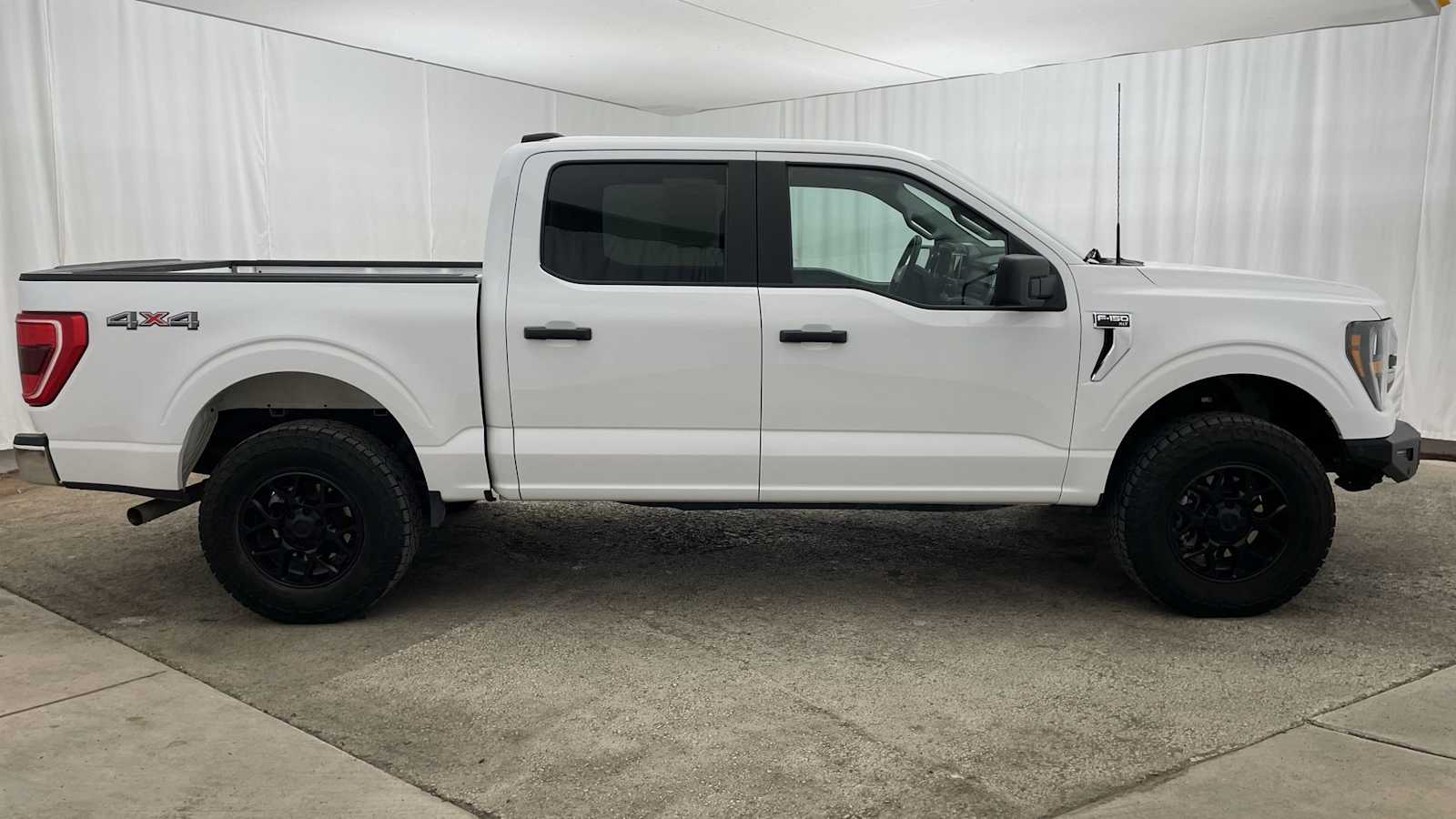 Thumbnail: 2023 Ford F-150 - 32