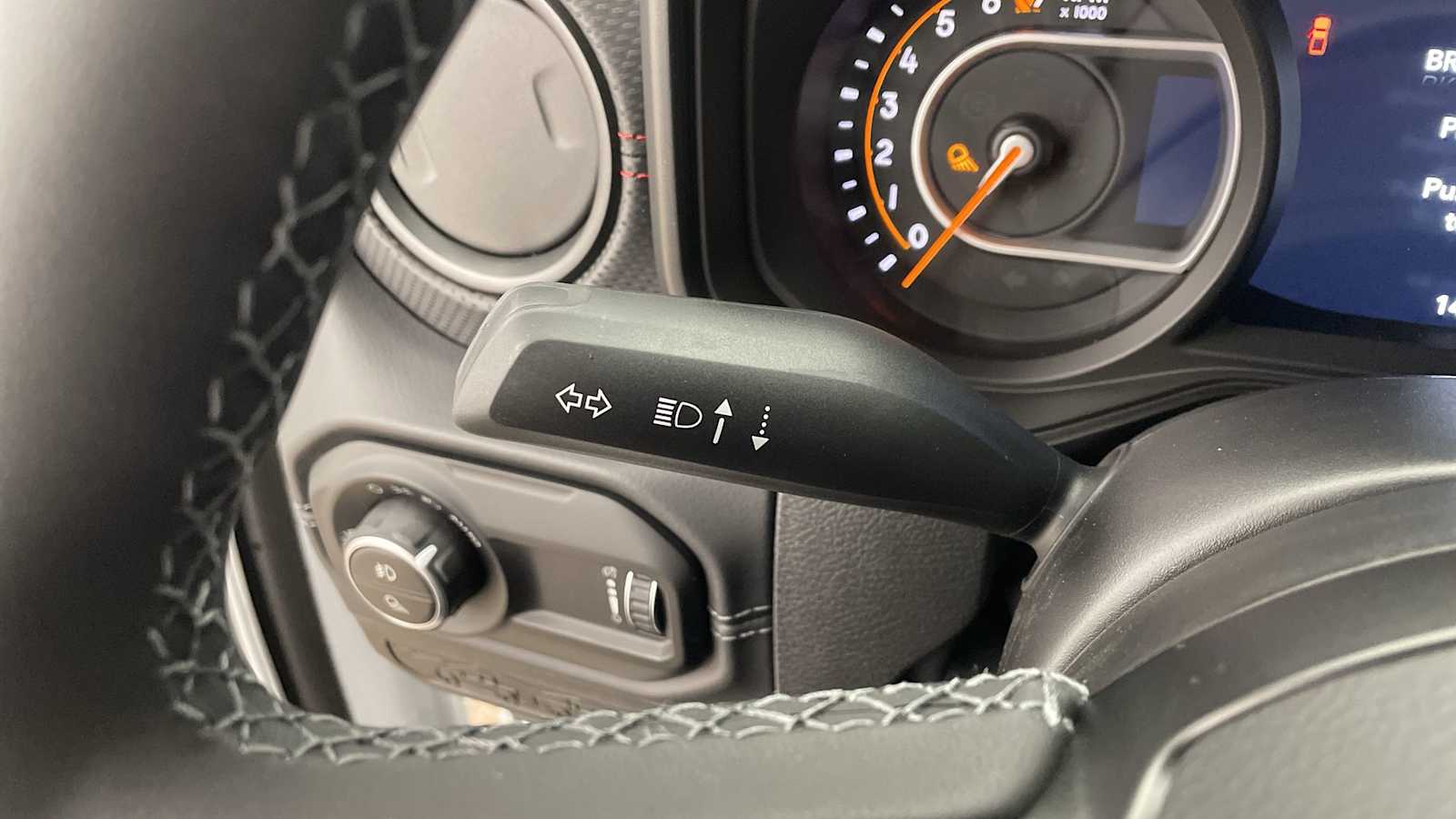 Thumbnail: 2026 Jeep Gladiator - 17