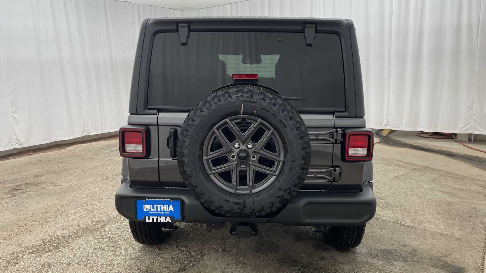 Thumbnail: 2026 Jeep Wrangler - 35