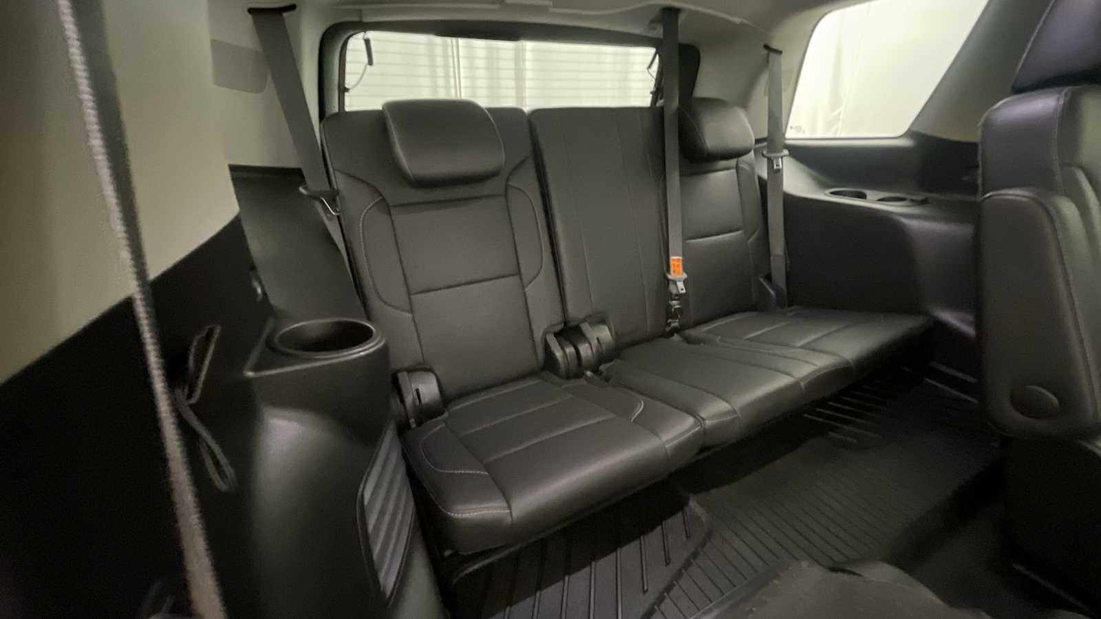 Thumbnail: 2019 Chevrolet Tahoe - 12