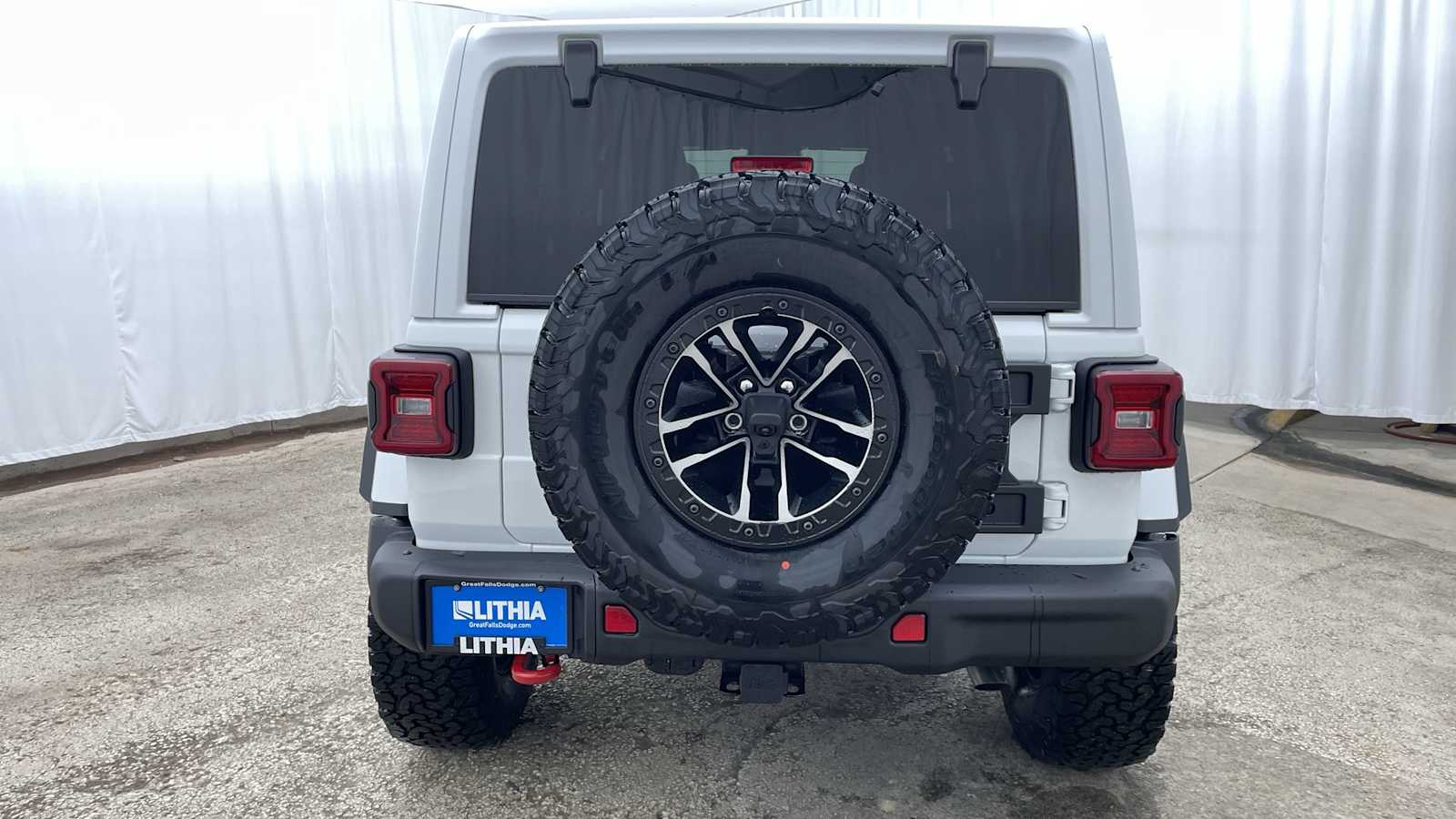 Thumbnail: 2026 Jeep Wrangler - 35