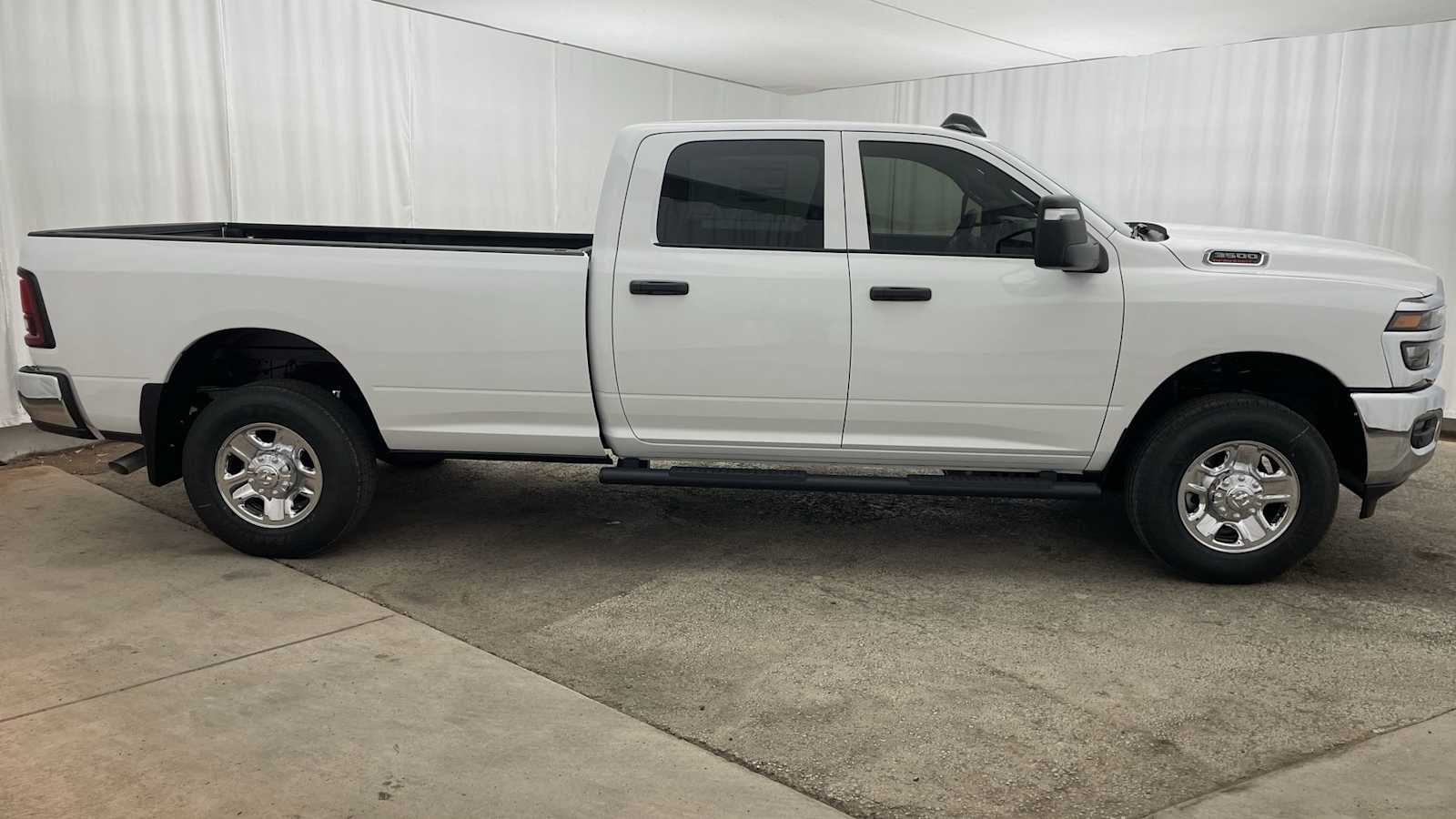 Thumbnail: 2026 RAM 3500 - 33