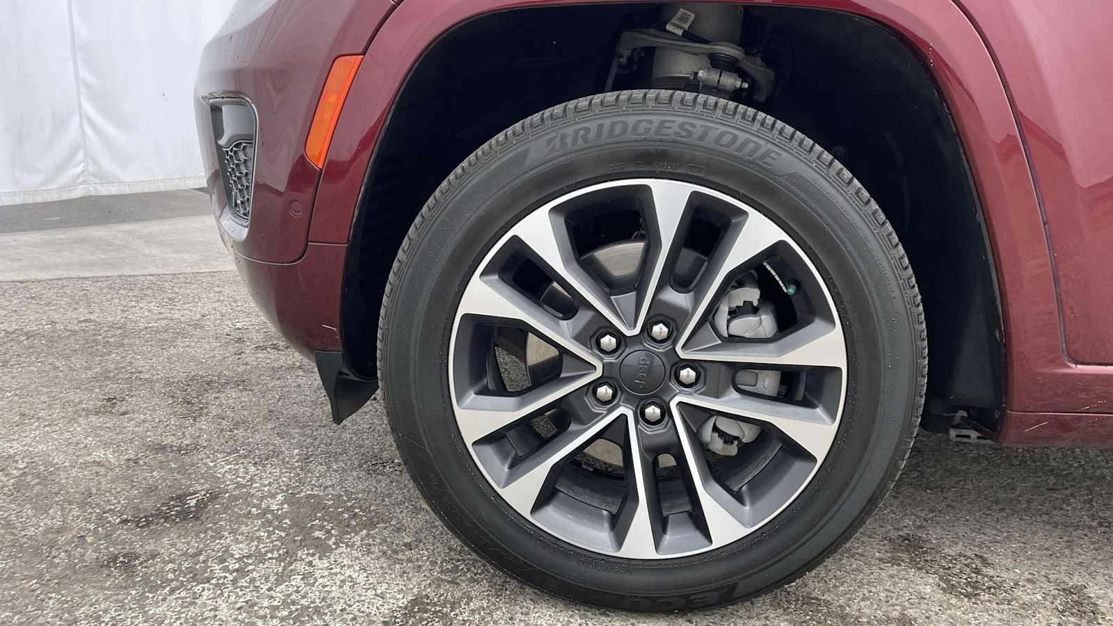 Thumbnail: 2023 Jeep Grand Cherokee - 44