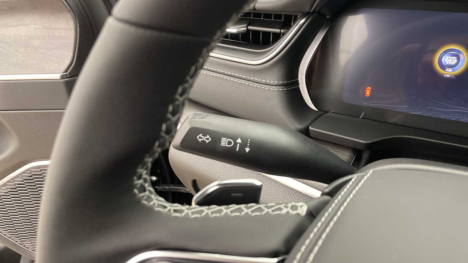 Thumbnail: 2025 Jeep Grand Cherokee - 18