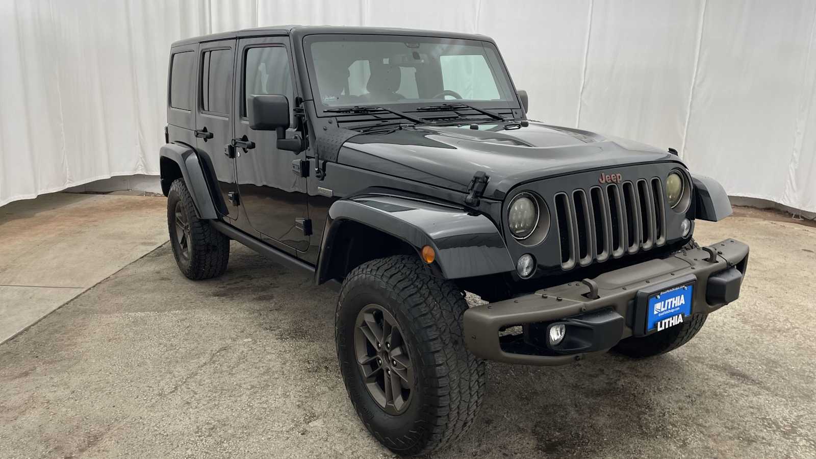 Thumbnail: 2016 Jeep Wrangler - 34