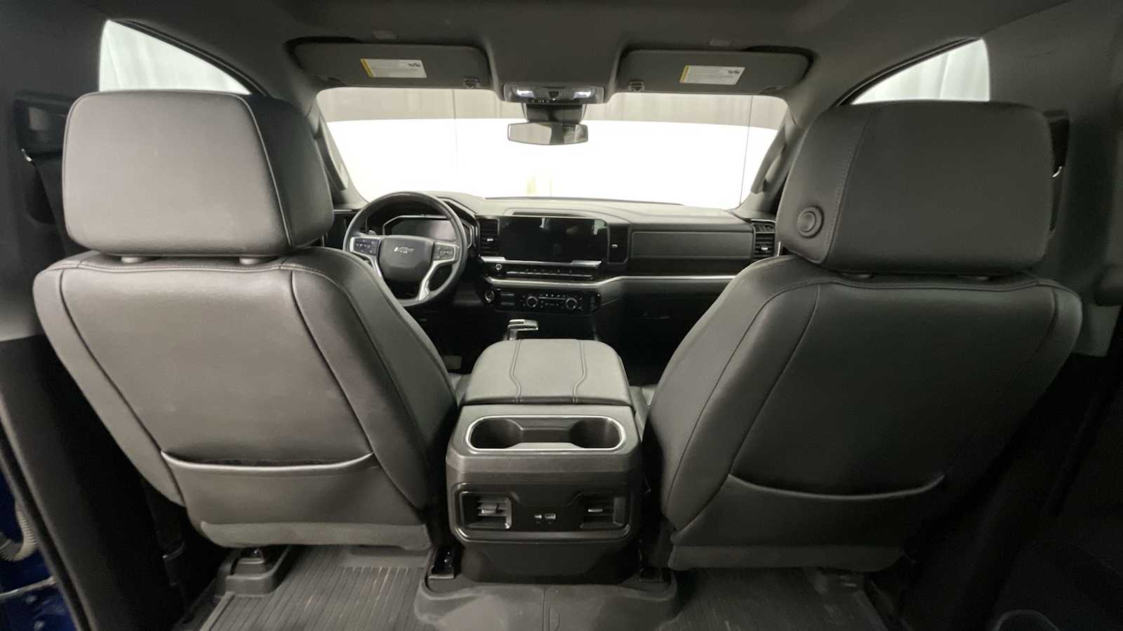 Thumbnail: 2023 Chevrolet Silverado 1500 - 8