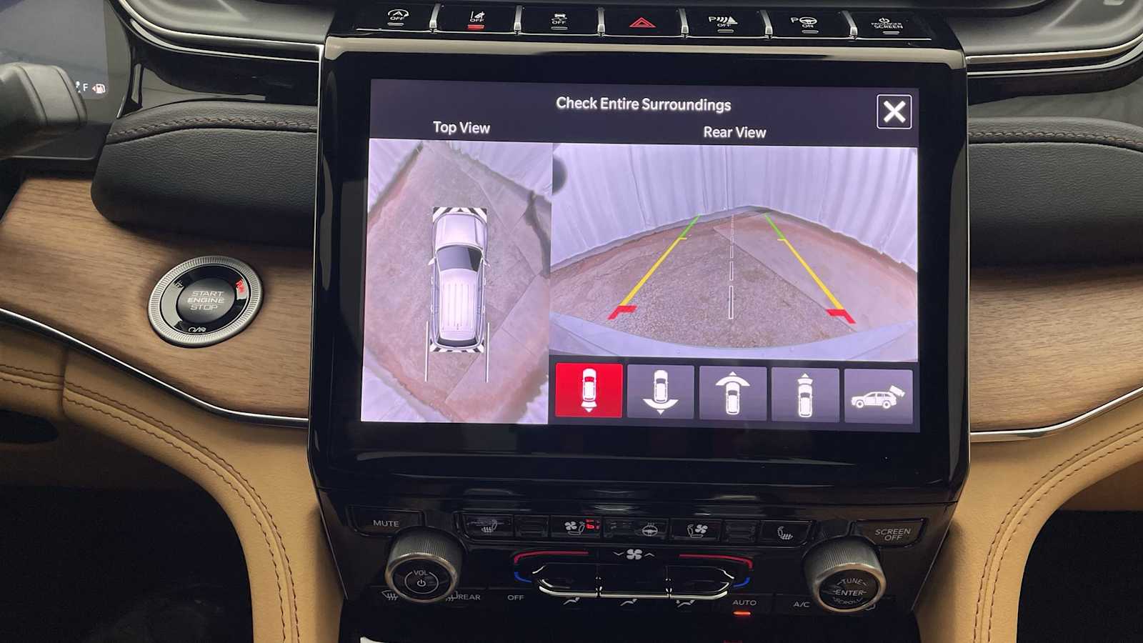 Thumbnail: 2025 Jeep Grand Cherokee - 5