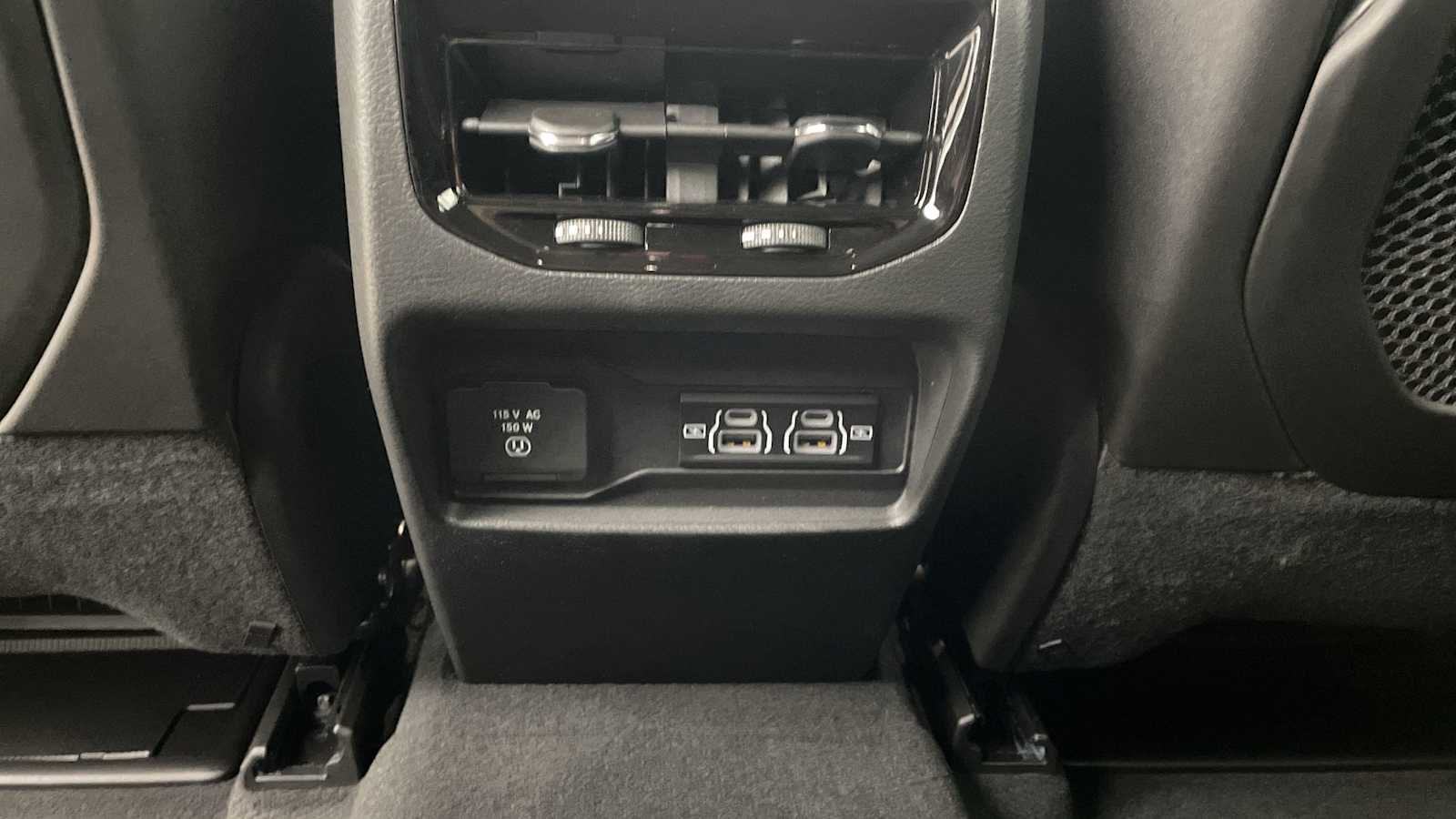 Thumbnail: 2025 Jeep Grand Cherokee - 25