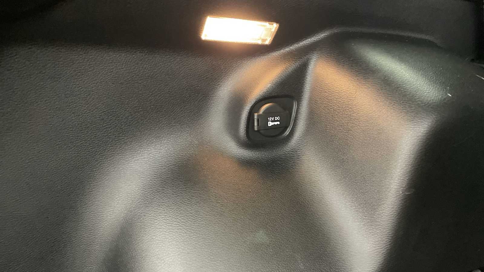 Thumbnail: 2020 Jeep Cherokee - 29