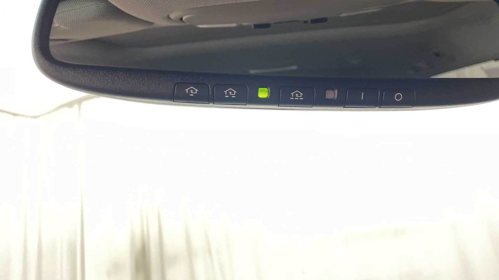 Thumbnail: 2020 Kia Sedona - 26