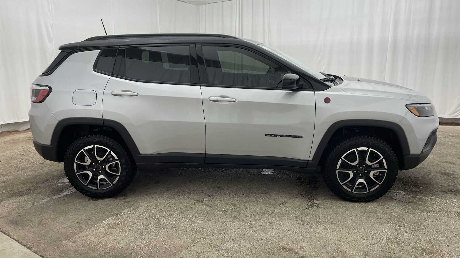 Thumbnail: 2026 Jeep Compass - 33